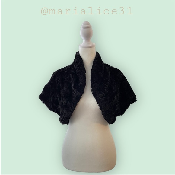 Amanda Ryan Black Faux Fur Shrug. Medium. Like new. - Picture 2 of 13